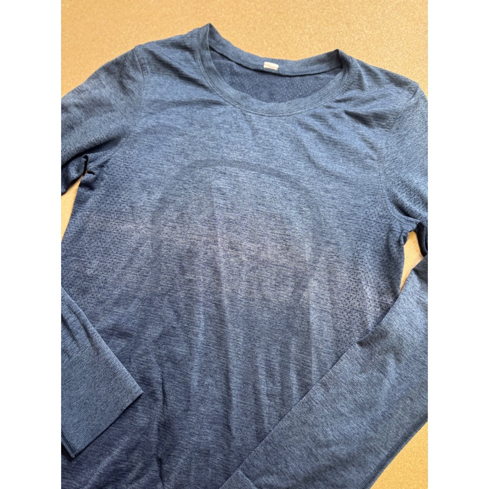 Lululemon‎ Metal Vent Tech Long Sleeve Shirt Womens Blue Athletic Workout size 2